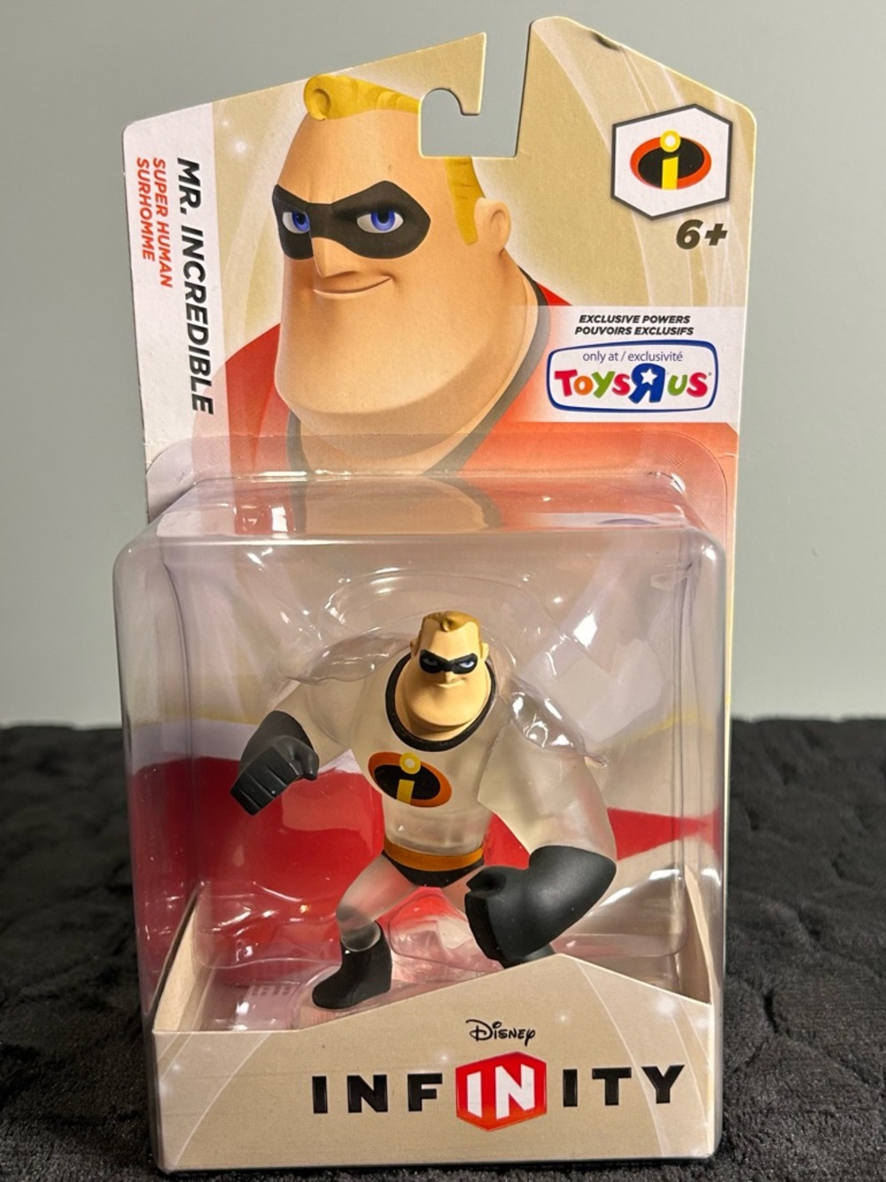 Disney INFINITY Mr. Incredible Figure Toys r Us Exclusive NEW